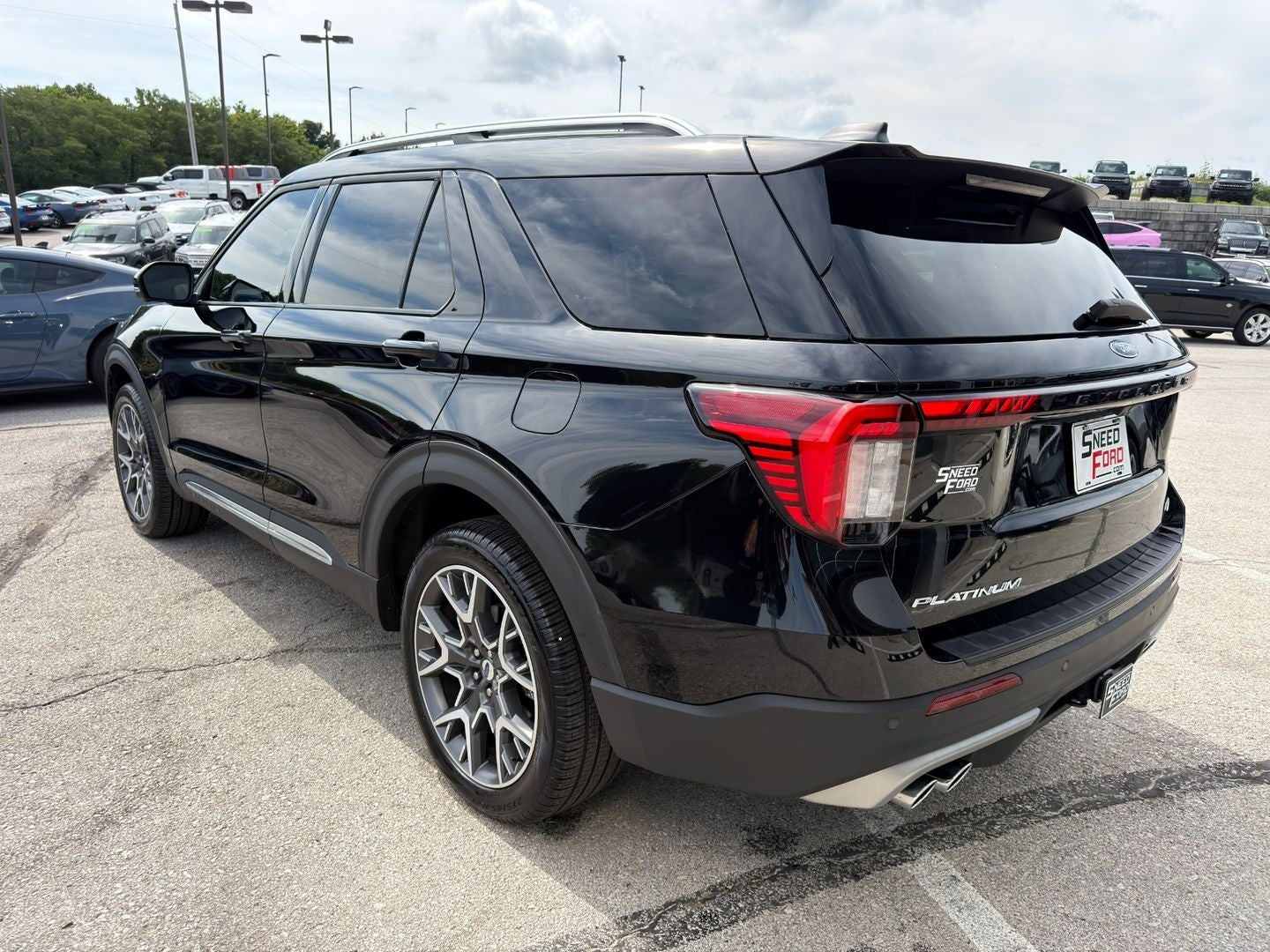2025 Ford Explorer Platinum