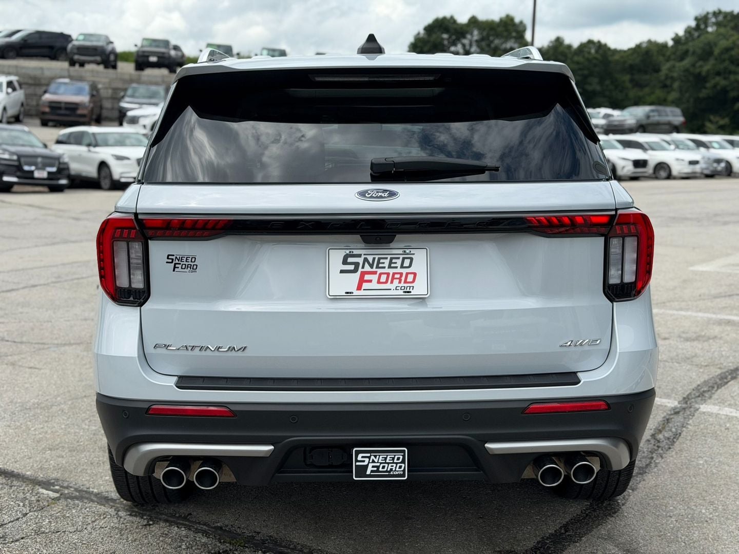 2025 Ford Explorer Platinum