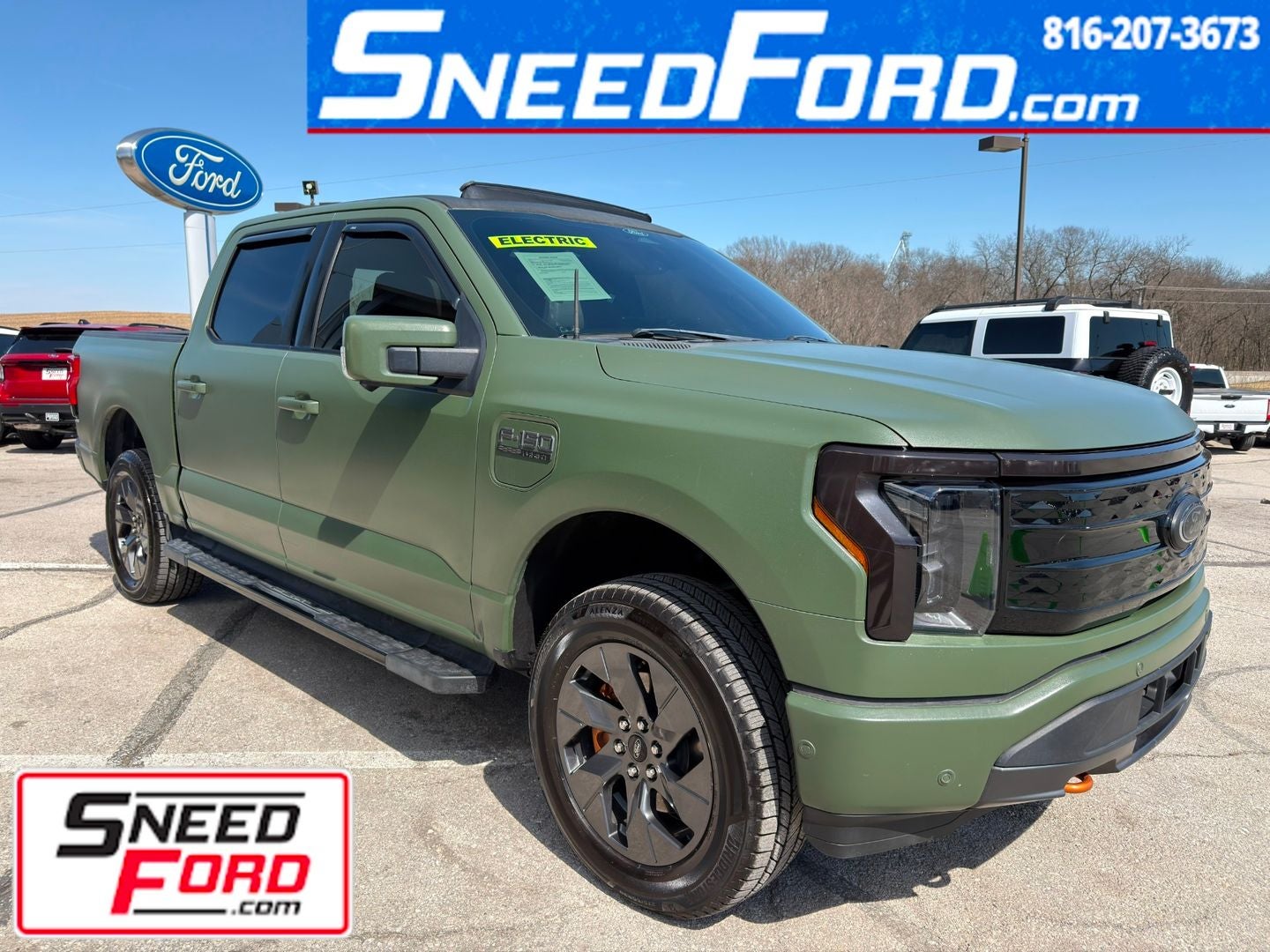 2022 Ford F-150 Lightning LARIAT