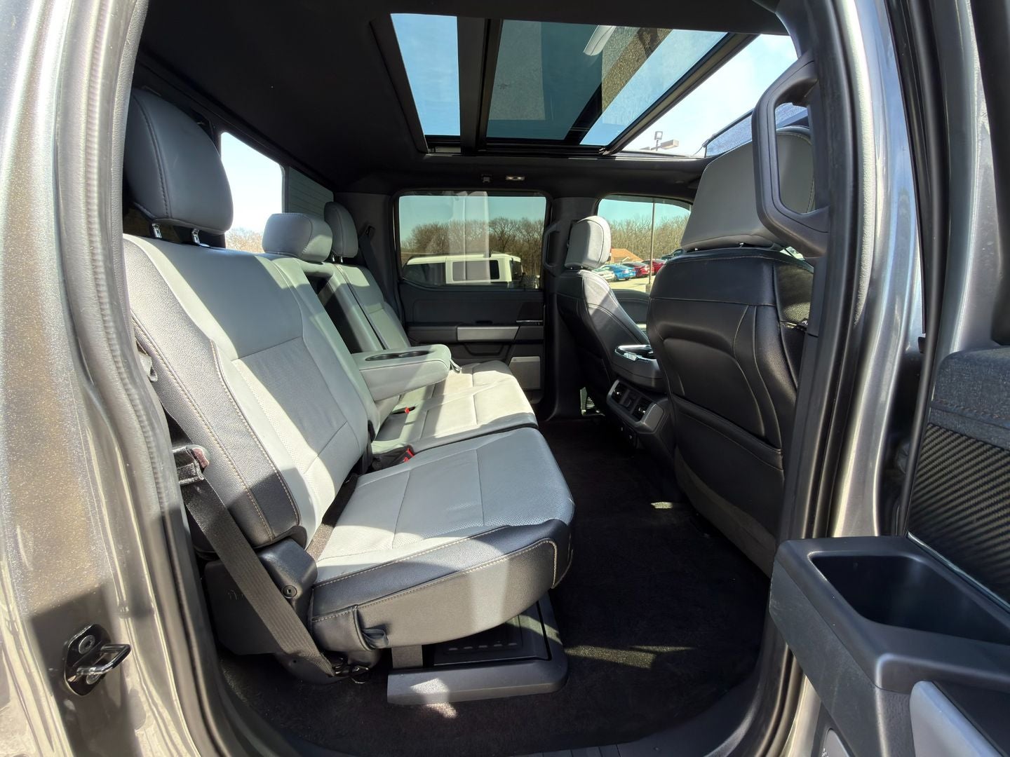 2022 Ford F-150 Lightning LARIAT