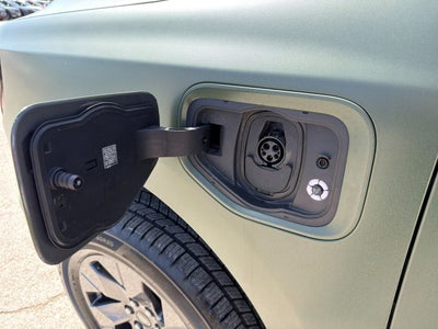 2022 Ford F-150 Lightning LARIAT