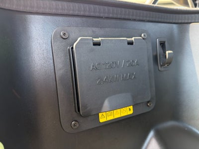 2022 Ford F-150 Lightning LARIAT