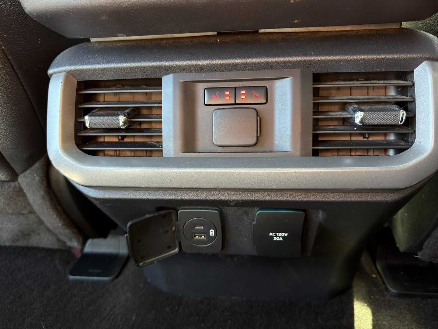 2022 Ford F-150 Lightning LARIAT