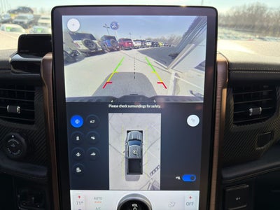 2022 Ford F-150 Lightning LARIAT