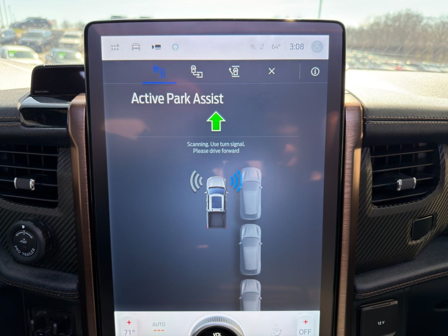 2022 Ford F-150 Lightning LARIAT