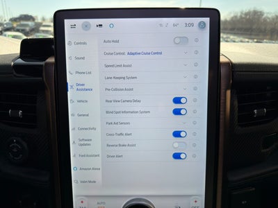 2022 Ford F-150 Lightning LARIAT