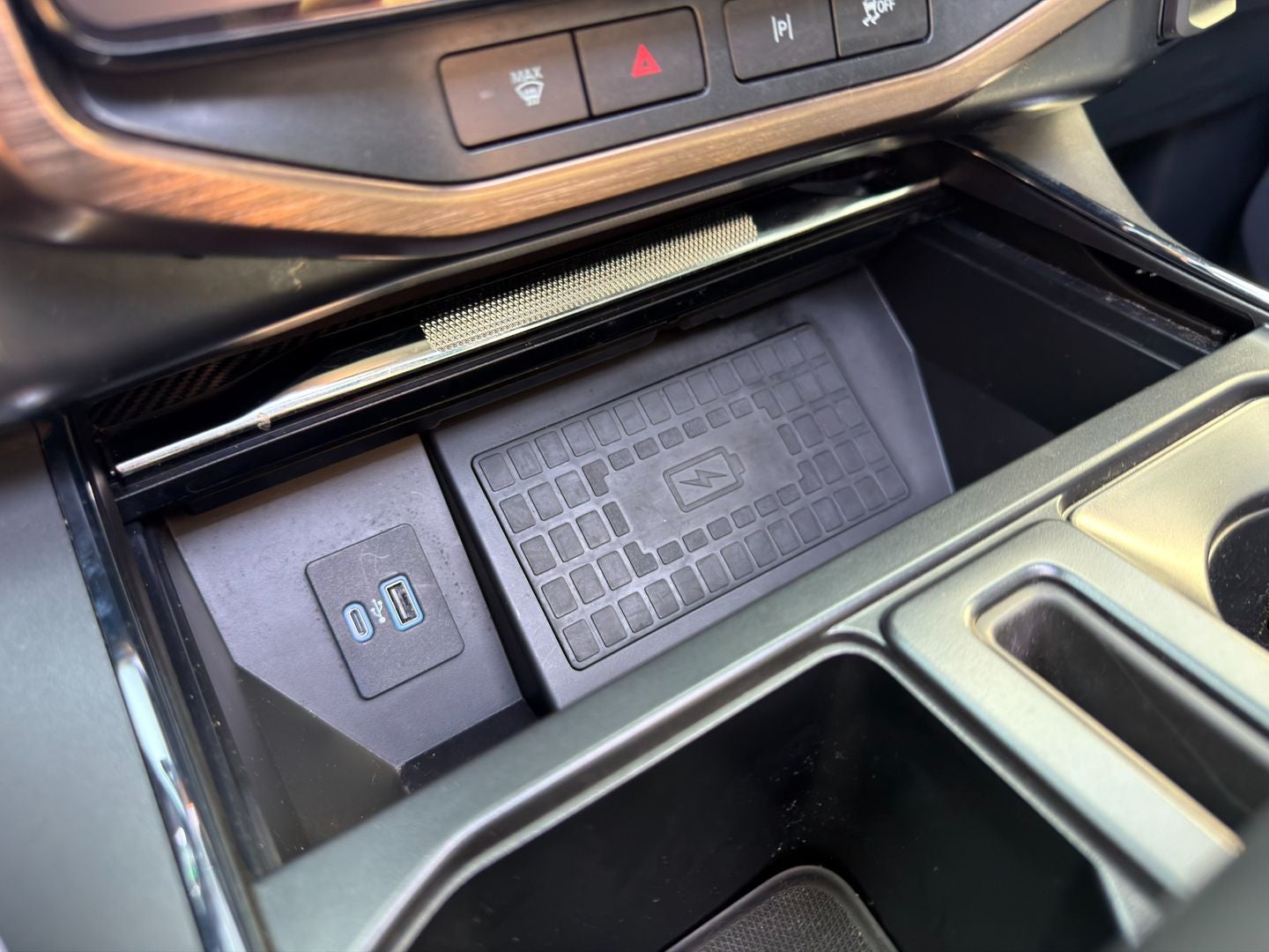 2022 Ford F-150 Lightning LARIAT