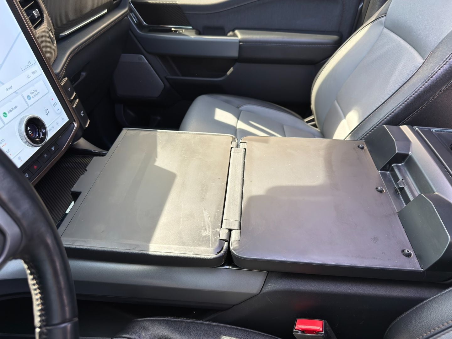 2022 Ford F-150 Lightning LARIAT