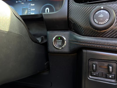 2022 Ford F-150 Lightning LARIAT