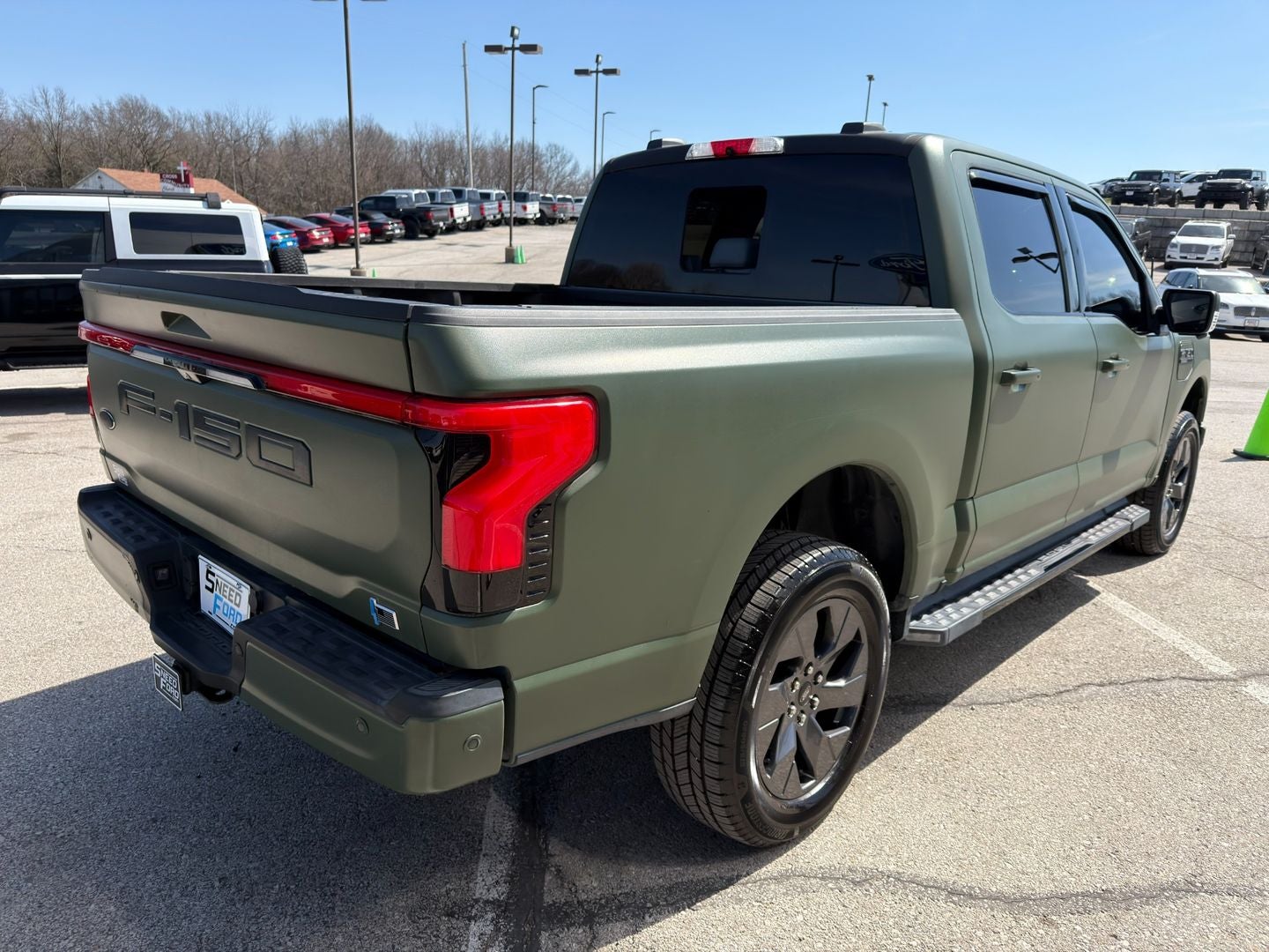 2022 Ford F-150 Lightning LARIAT