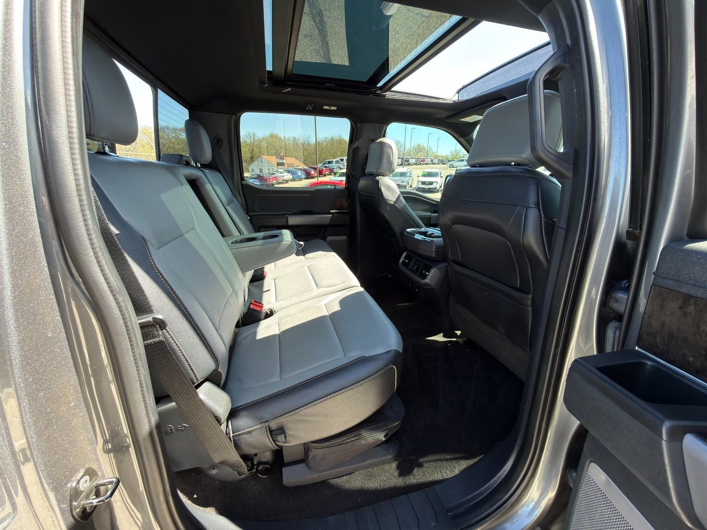 2022 Ford F-150 Lightning LARIAT