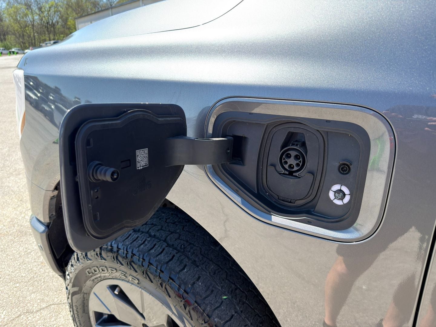 2022 Ford F-150 Lightning LARIAT