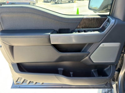 2022 Ford F-150 Lightning LARIAT