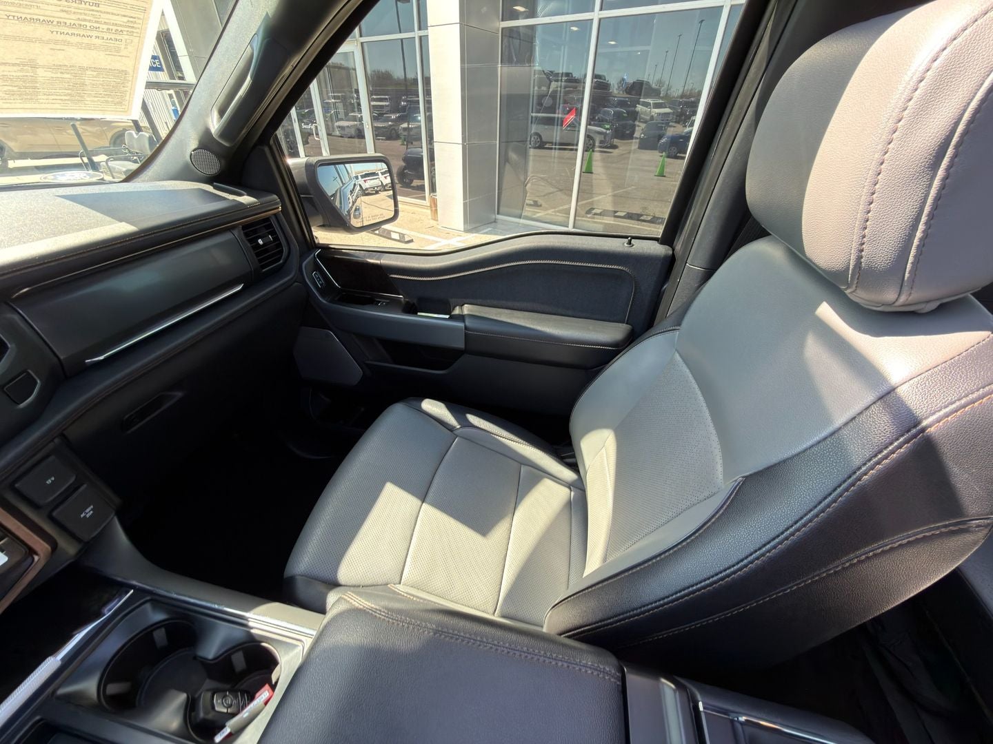 2022 Ford F-150 Lightning LARIAT