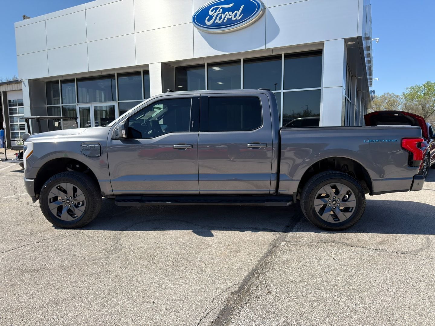 2022 Ford F-150 Lightning LARIAT