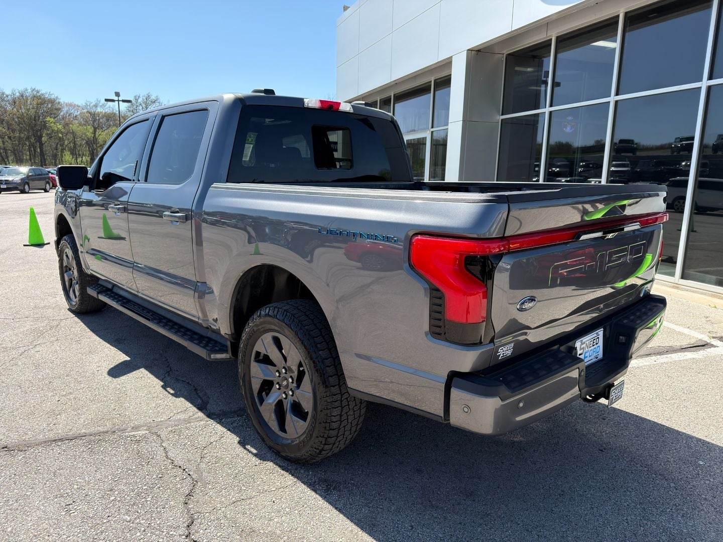2022 Ford F-150 Lightning LARIAT
