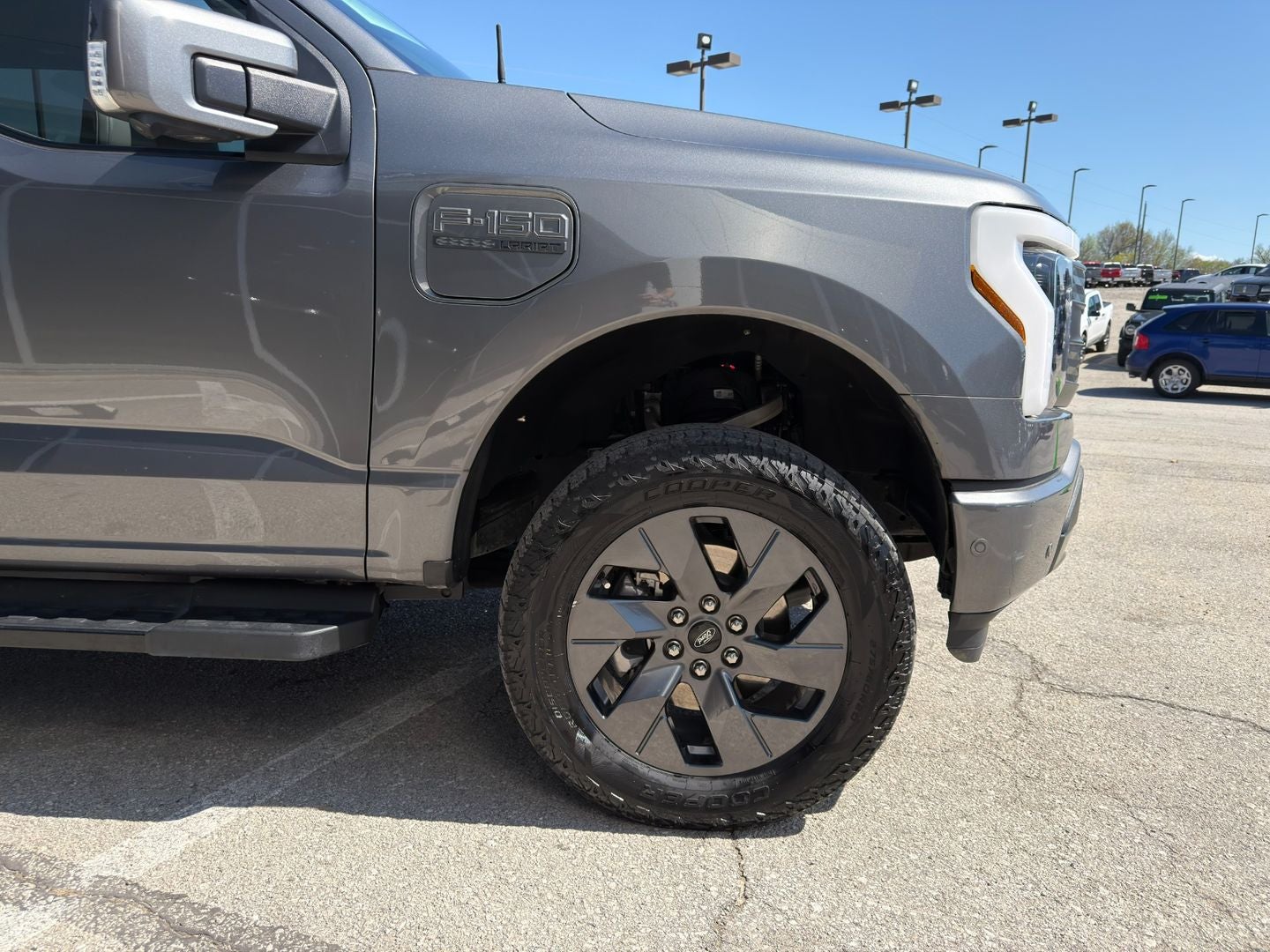 2022 Ford F-150 Lightning LARIAT