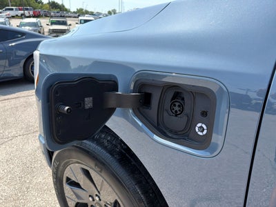 2023 Ford F-150 Lightning LARIAT