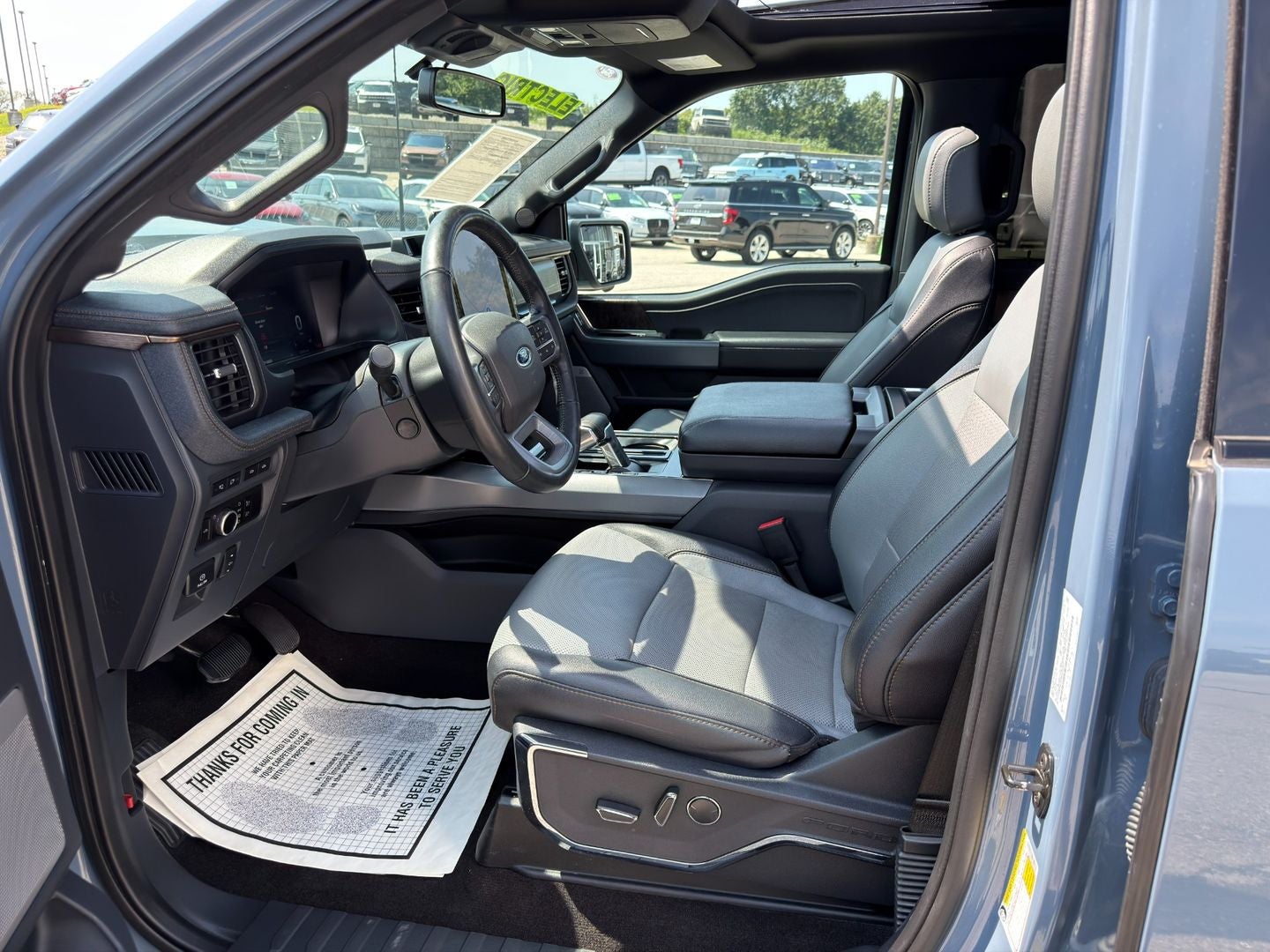 2023 Ford F-150 Lightning LARIAT