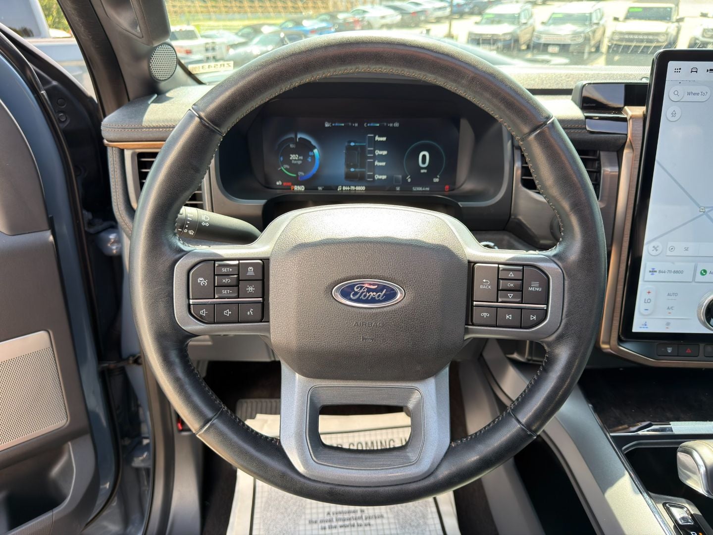 2023 Ford F-150 Lightning LARIAT