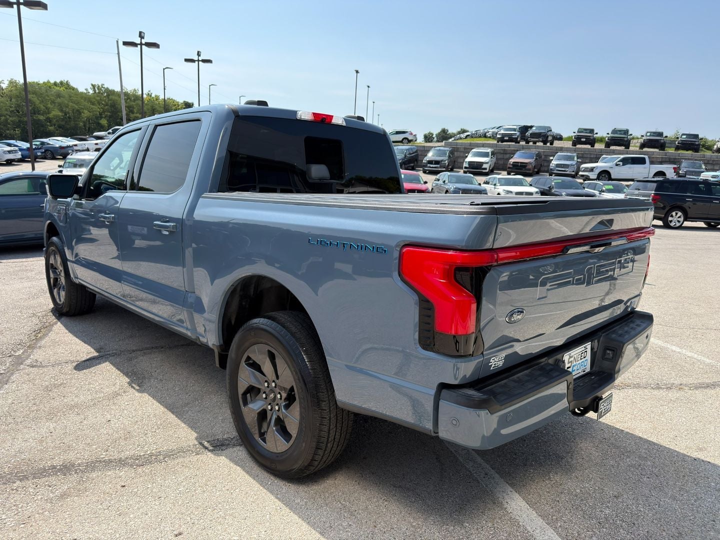 2023 Ford F-150 Lightning LARIAT