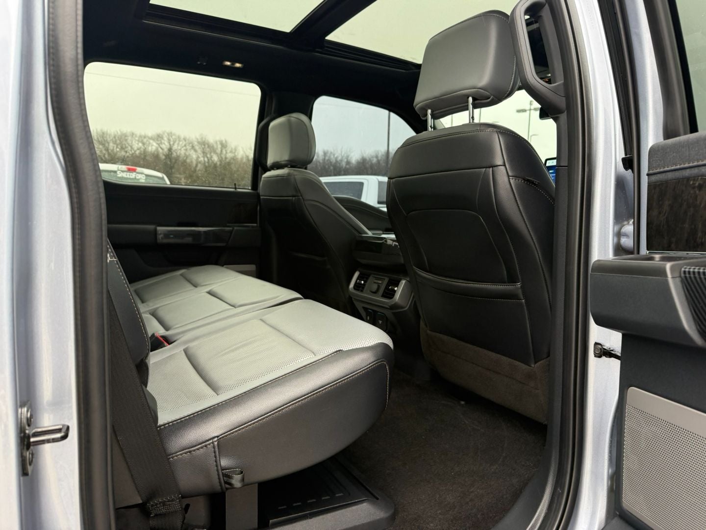 2022 Ford F-150 Lightning LARIAT