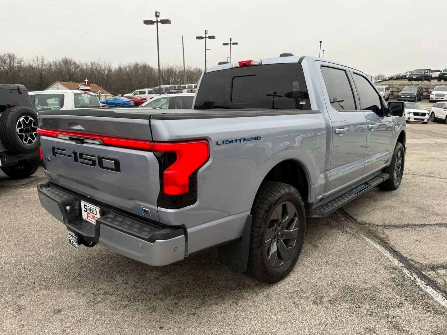2022 Ford F-150 Lightning LARIAT