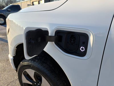 2022 Ford F-150 Lightning Platinum