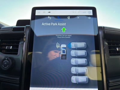 2022 Ford F-150 Lightning Platinum