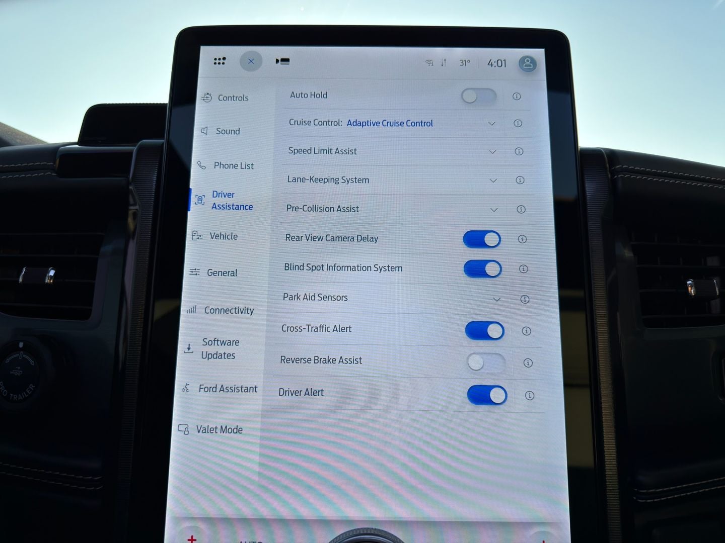 2022 Ford F-150 Lightning Platinum