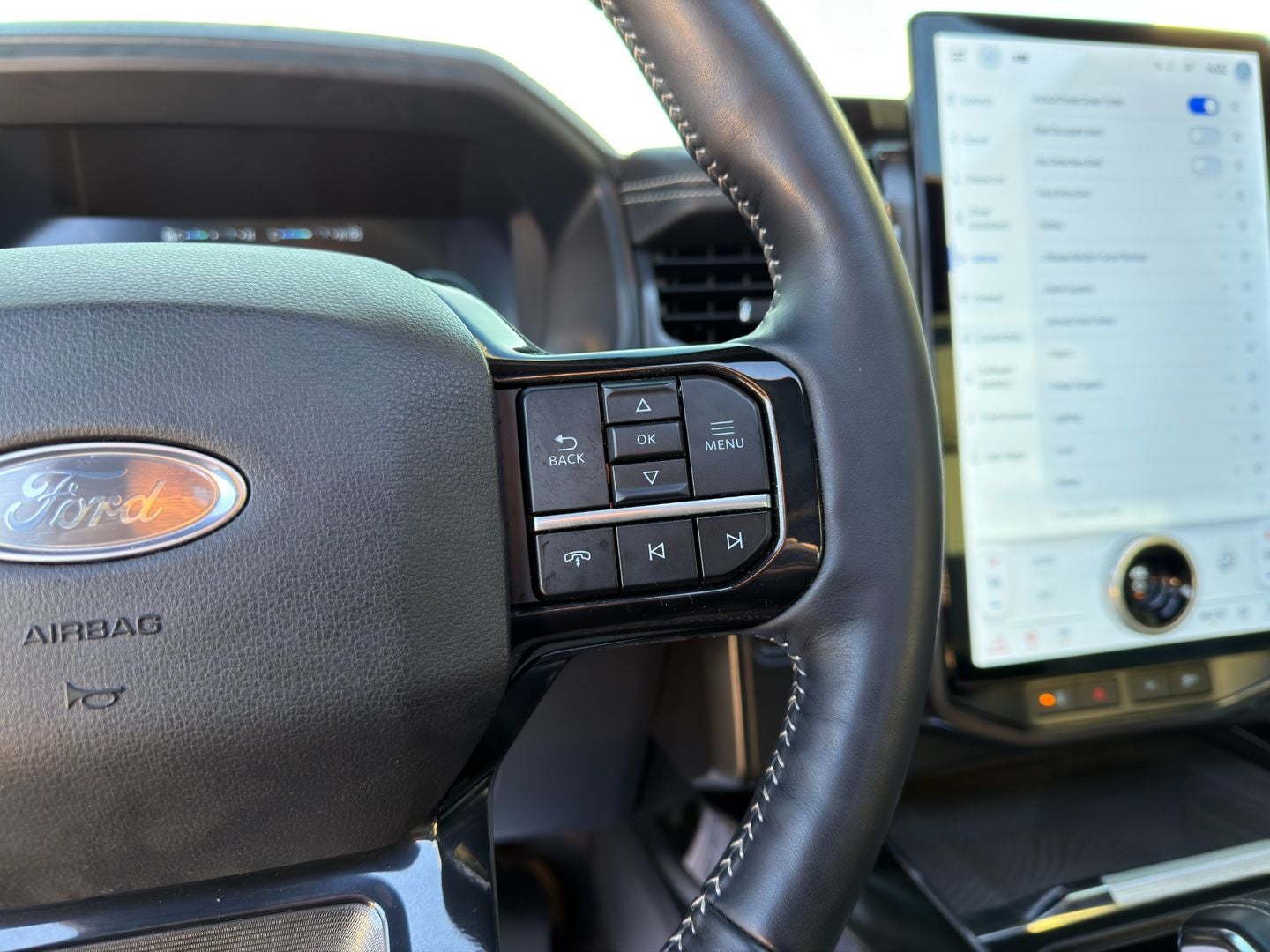 2022 Ford F-150 Lightning Platinum