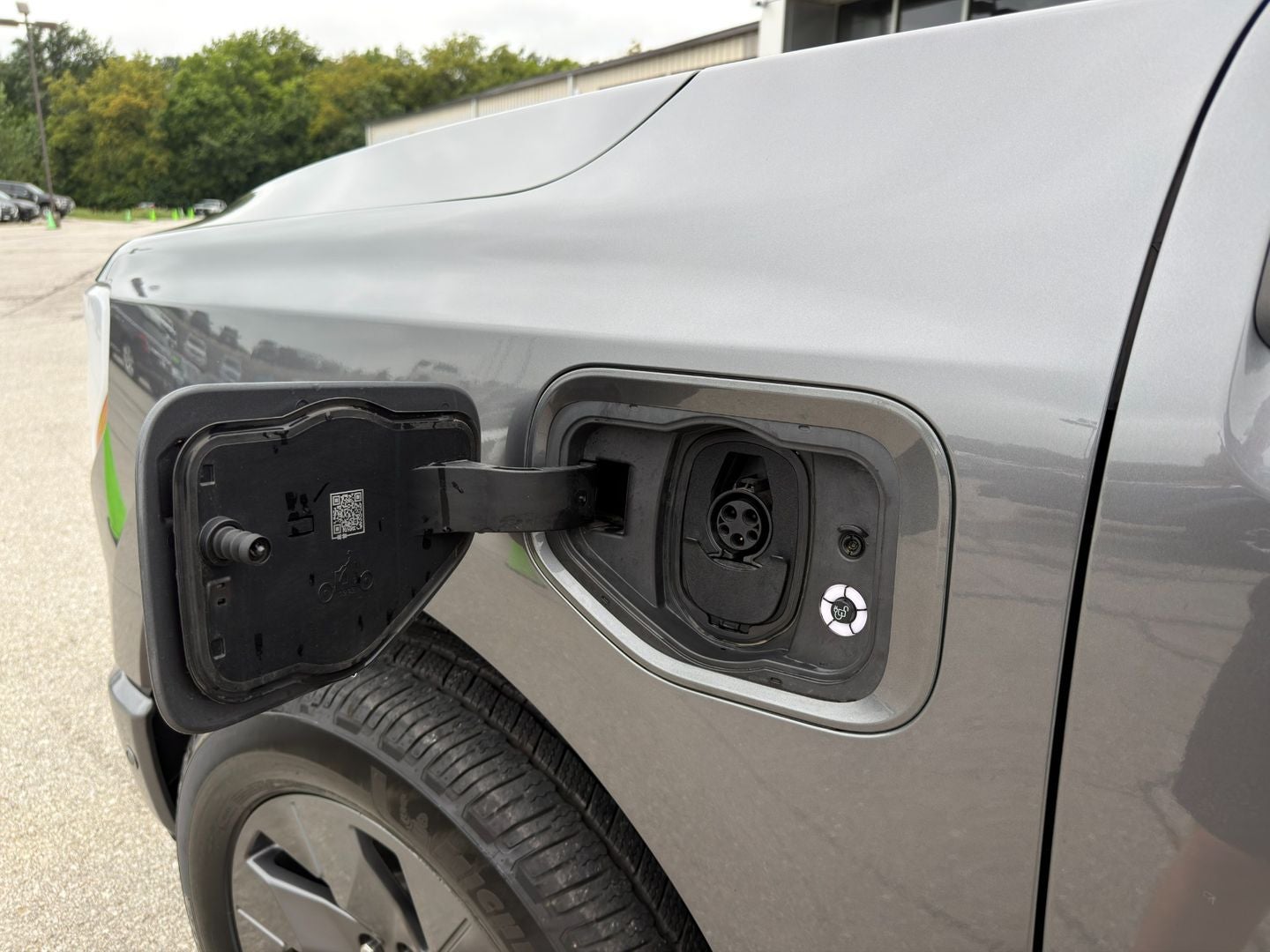 2023 Ford F-150 Lightning LARIAT