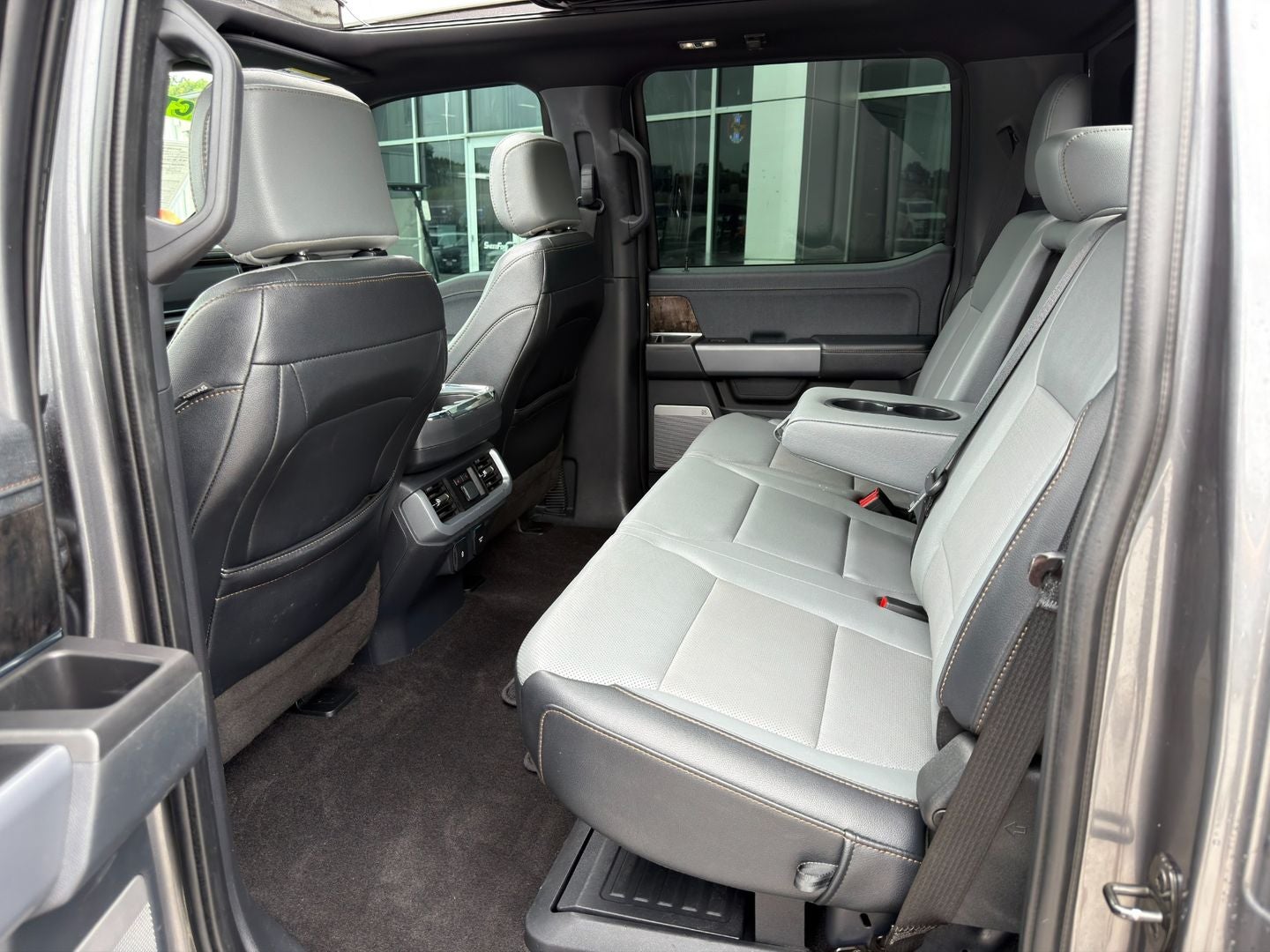 2023 Ford F-150 Lightning LARIAT