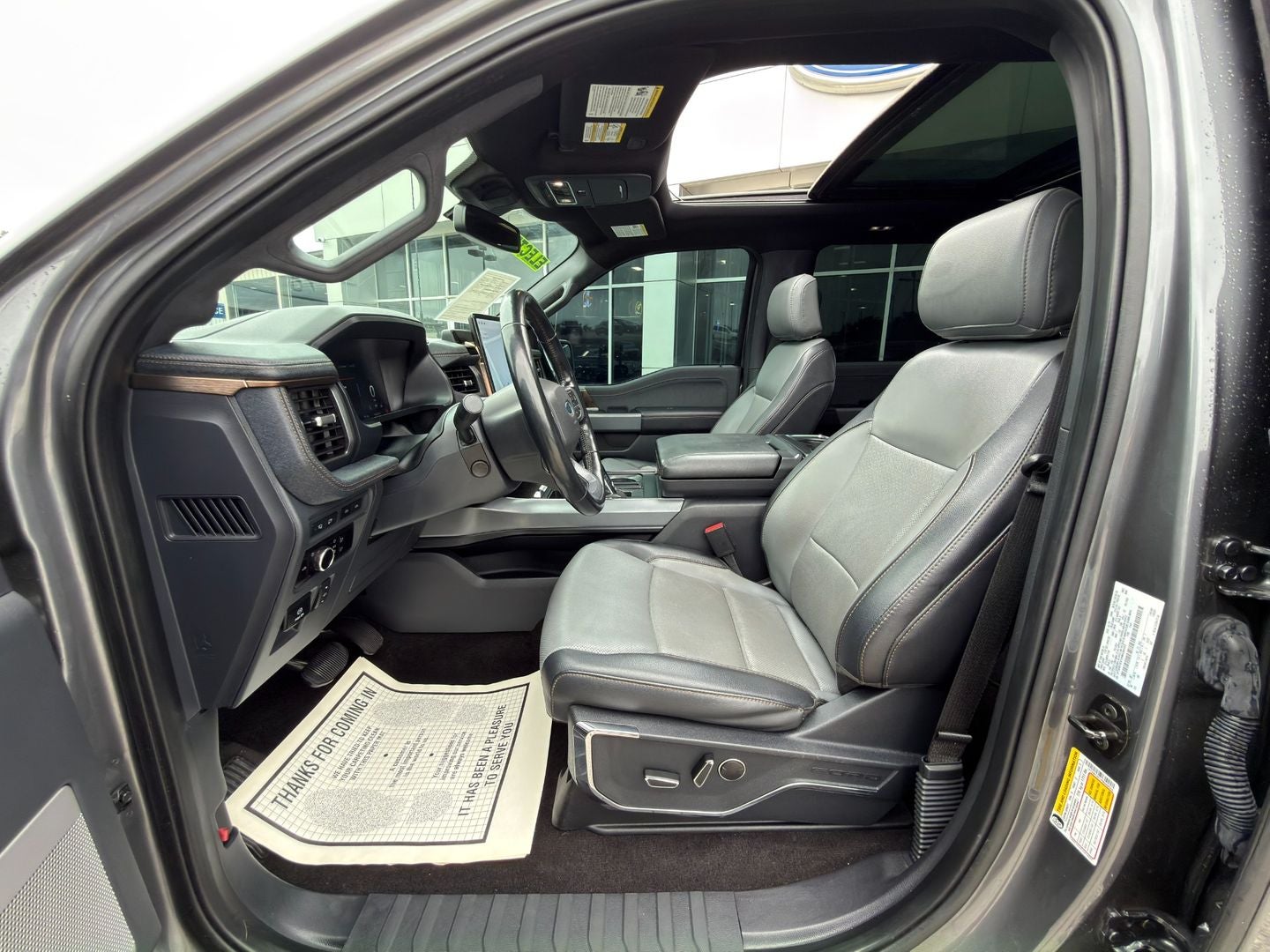 2023 Ford F-150 Lightning LARIAT