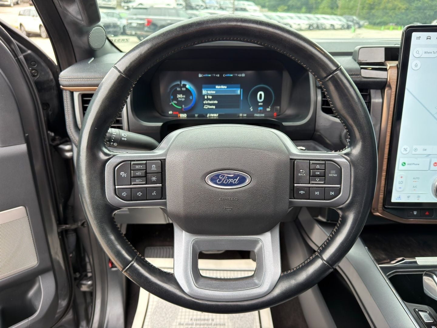 2023 Ford F-150 Lightning LARIAT
