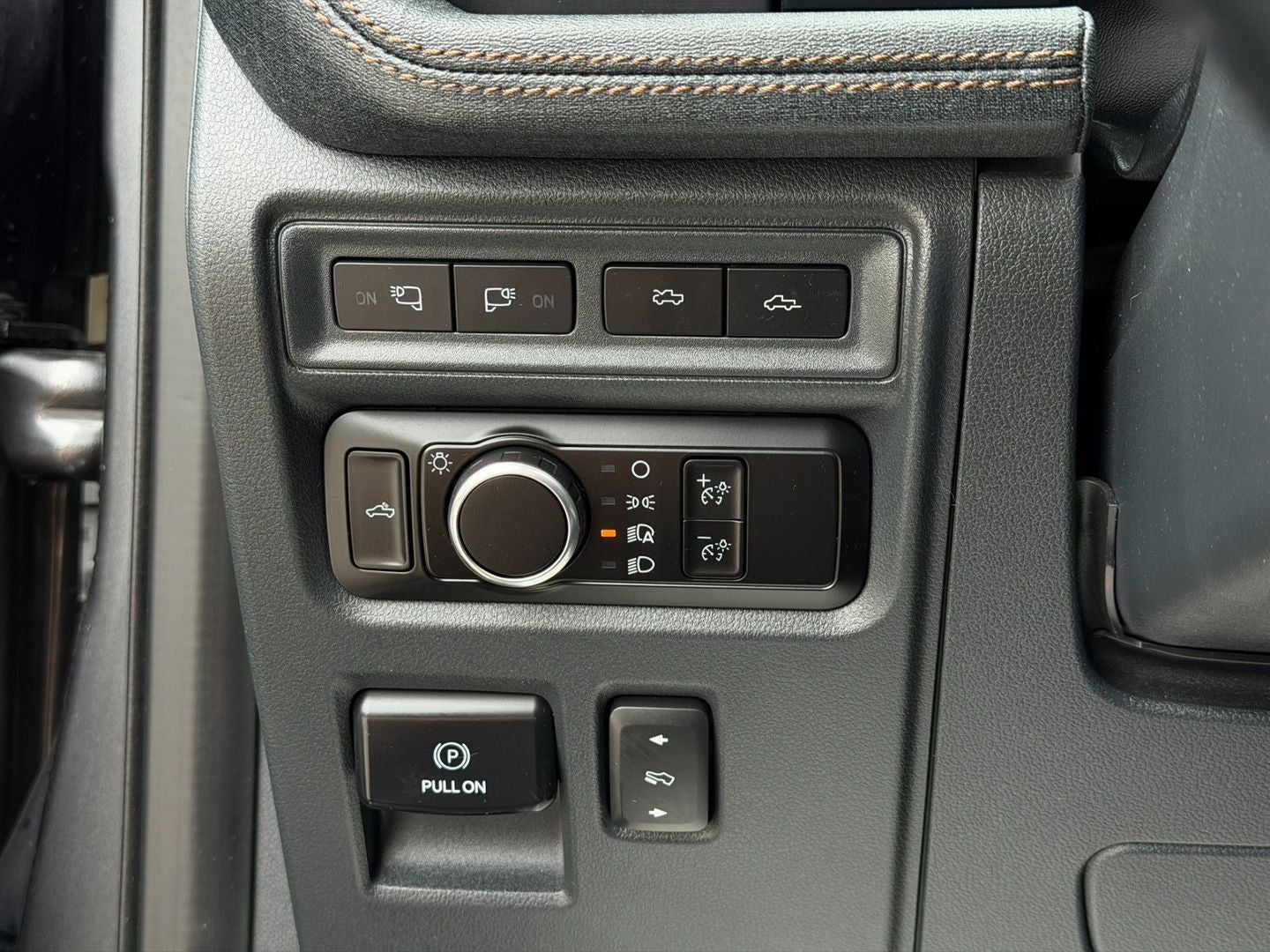 2023 Ford F-150 Lightning LARIAT