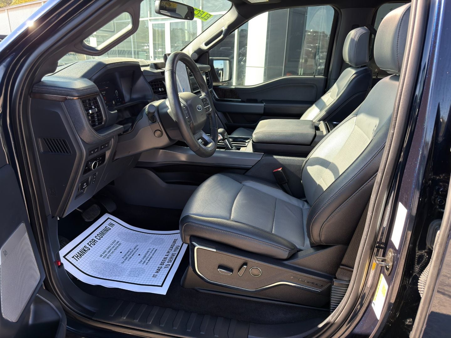 2023 Ford F-150 Lightning LARIAT