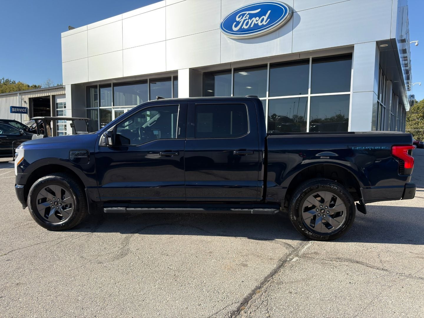 2023 Ford F-150 Lightning LARIAT