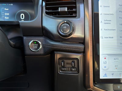 2023 Ford F-150 Lightning LARIAT