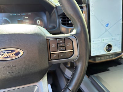 2023 Ford F-150 Lightning LARIAT