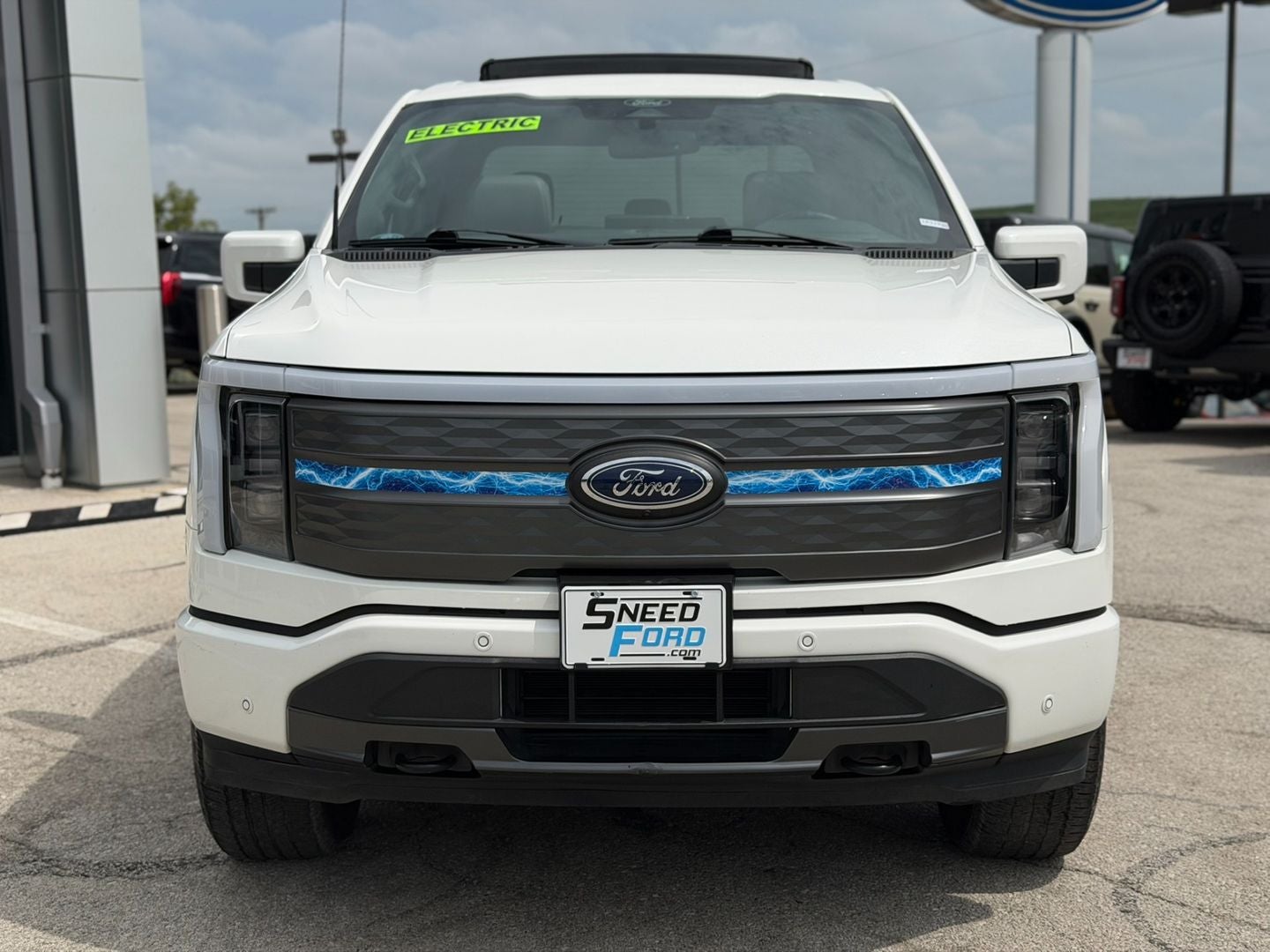 Used 2022 Ford F-150 Lightning Lariat with VIN 1FT6W1EV3NWG08196 for sale in Kansas City