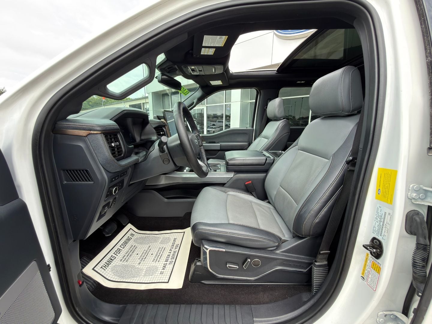 2022 Ford F-150 Lightning LARIAT