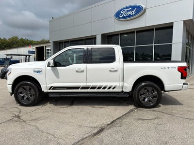2022 Ford F-150 Lightning LARIAT
