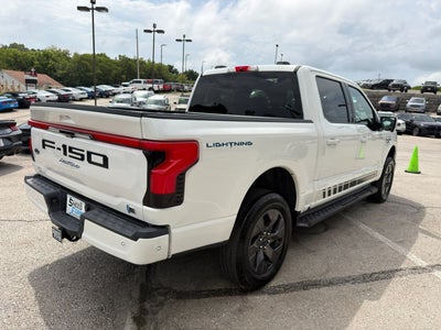 2022 Ford F-150 Lightning LARIAT