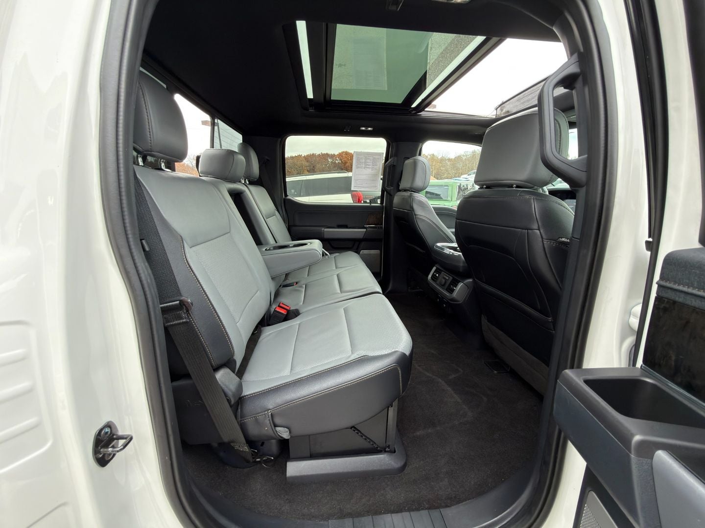 2022 Ford F-150 Lightning LARIAT