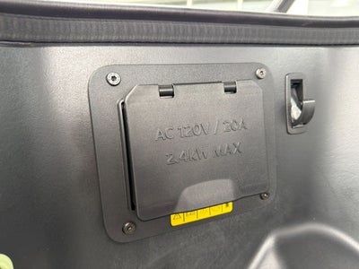 2022 Ford F-150 Lightning LARIAT