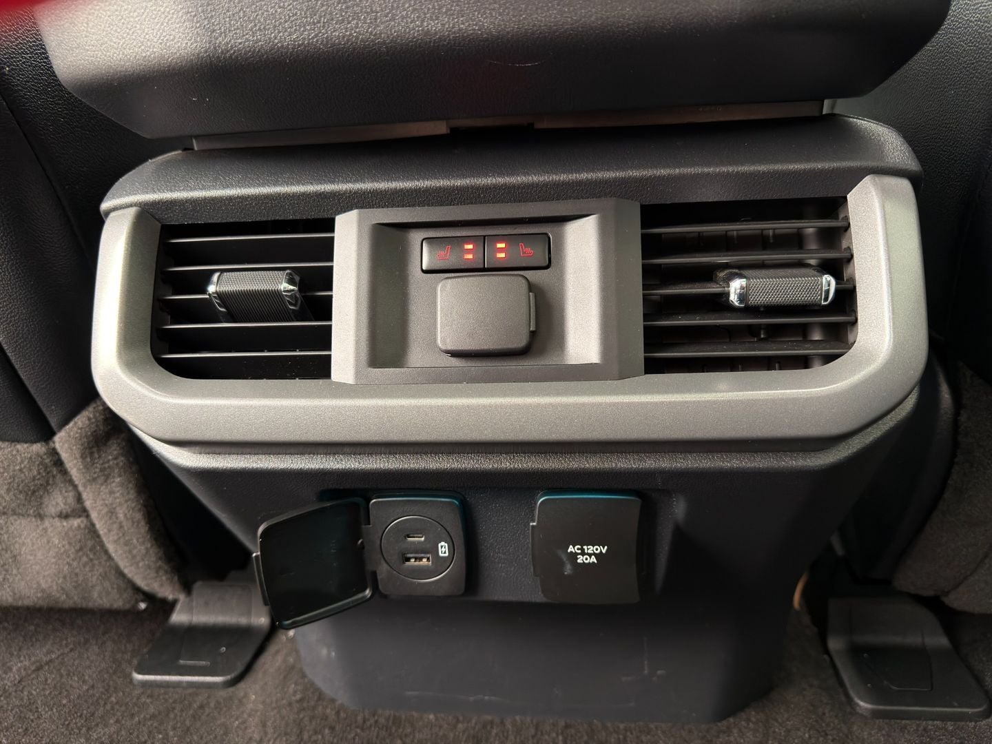 2022 Ford F-150 Lightning LARIAT