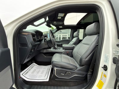 2022 Ford F-150 Lightning LARIAT