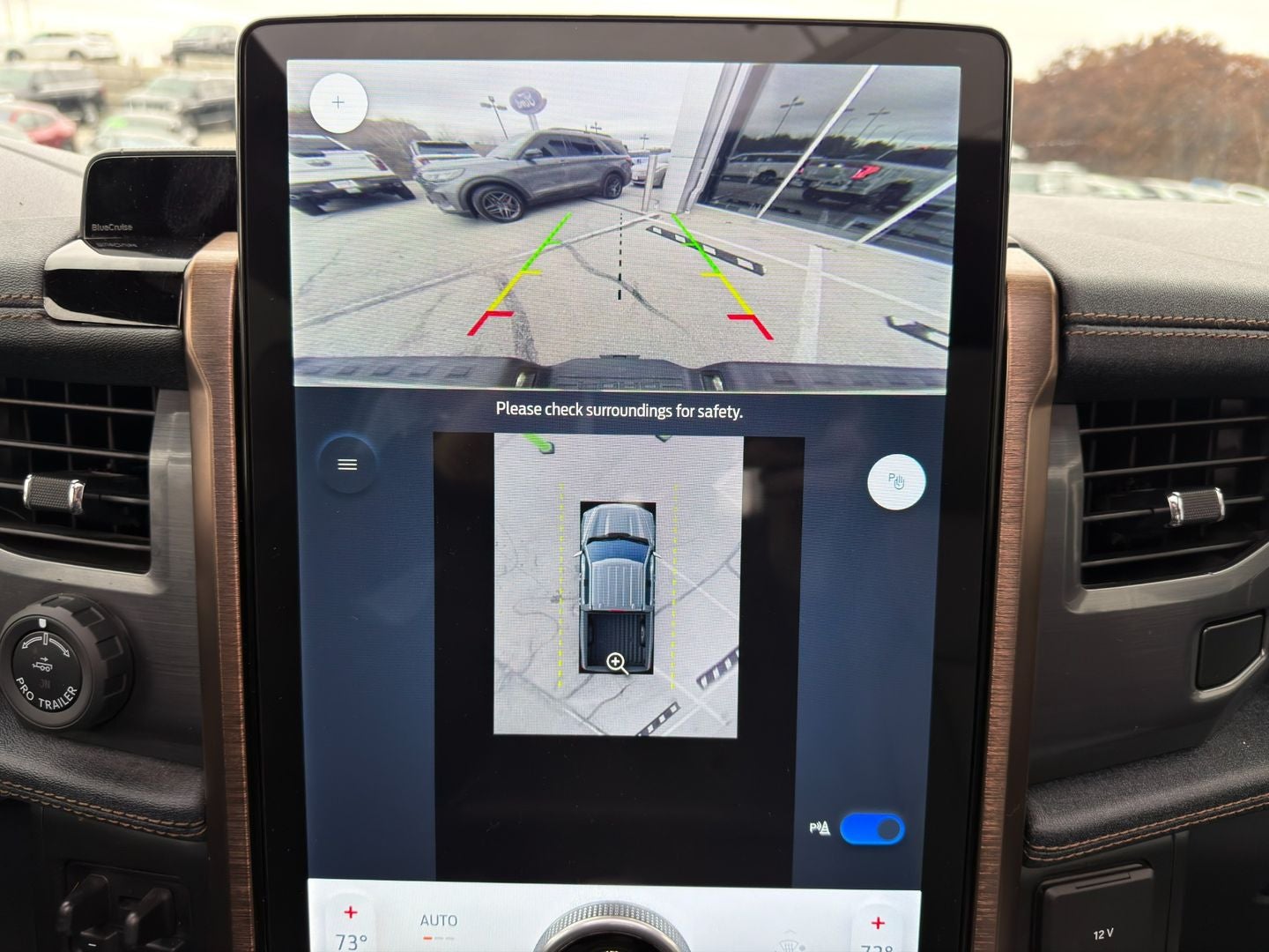 2022 Ford F-150 Lightning LARIAT