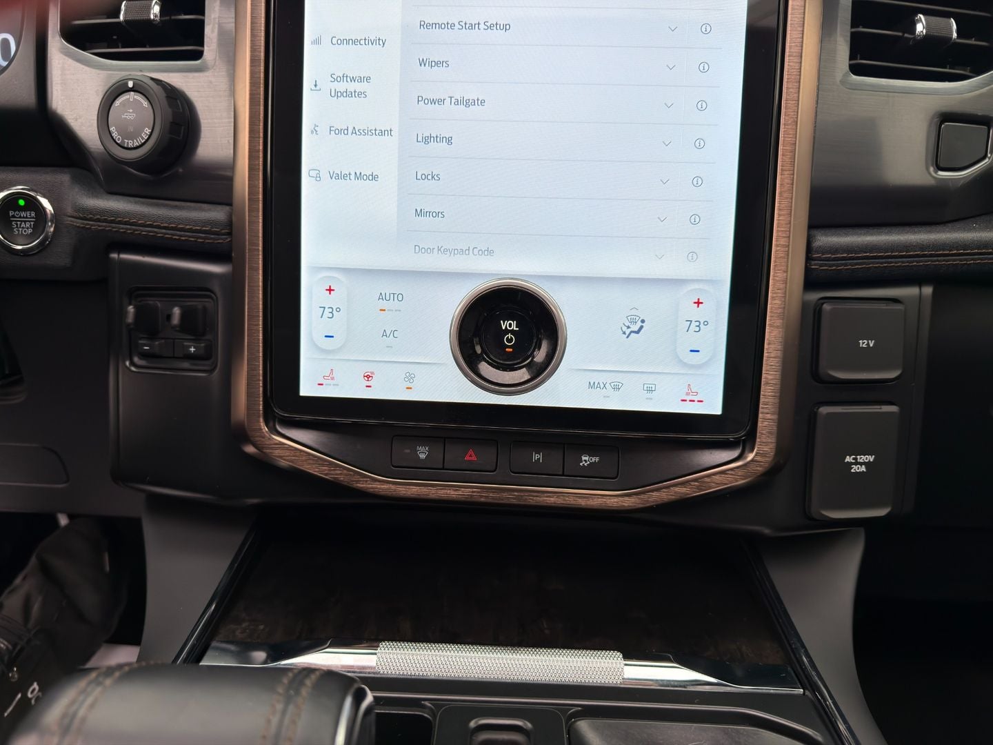 2022 Ford F-150 Lightning LARIAT